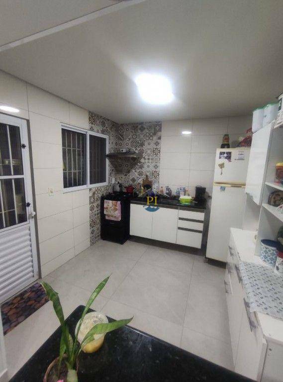 Casa à venda com 2 quartos, 96m² - Foto 8