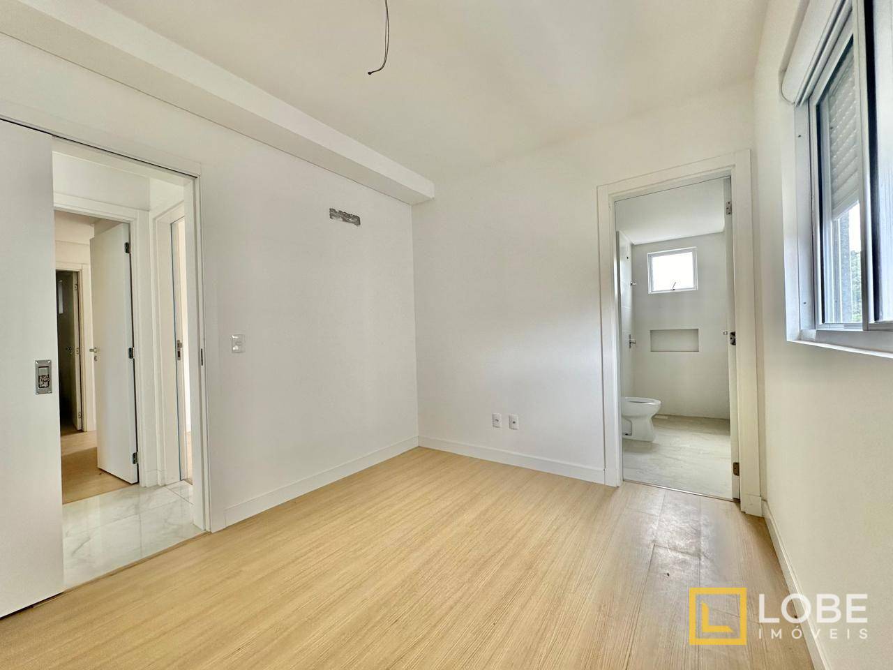 Apartamento à venda com 3 quartos, 106m² - Foto 8