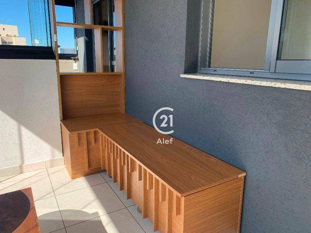 Apartamento à venda com 2 quartos, 70m² - Foto 24