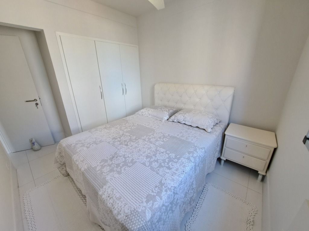 Apartamento à venda com 3 quartos, 121m² - Foto 17