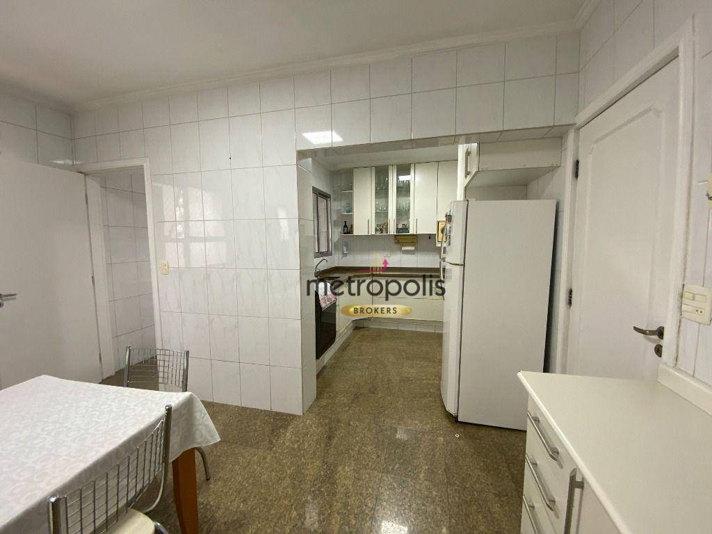 Apartamento à venda com 4 quartos, 180m² - Foto 32