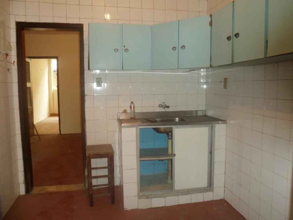 Casa à venda com 4 quartos, 200m² - Foto 15