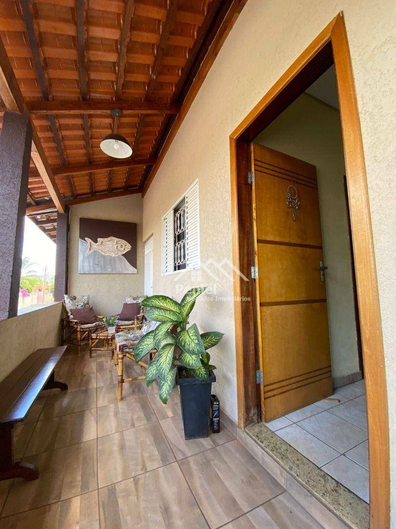 Casa à venda com 3 quartos, 139m² - Foto 3