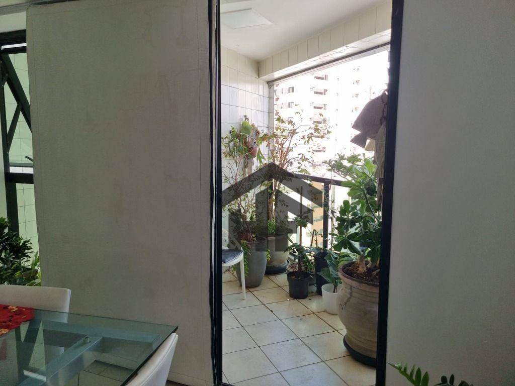 Apartamento à venda com 3 quartos, 125m² - Foto 5