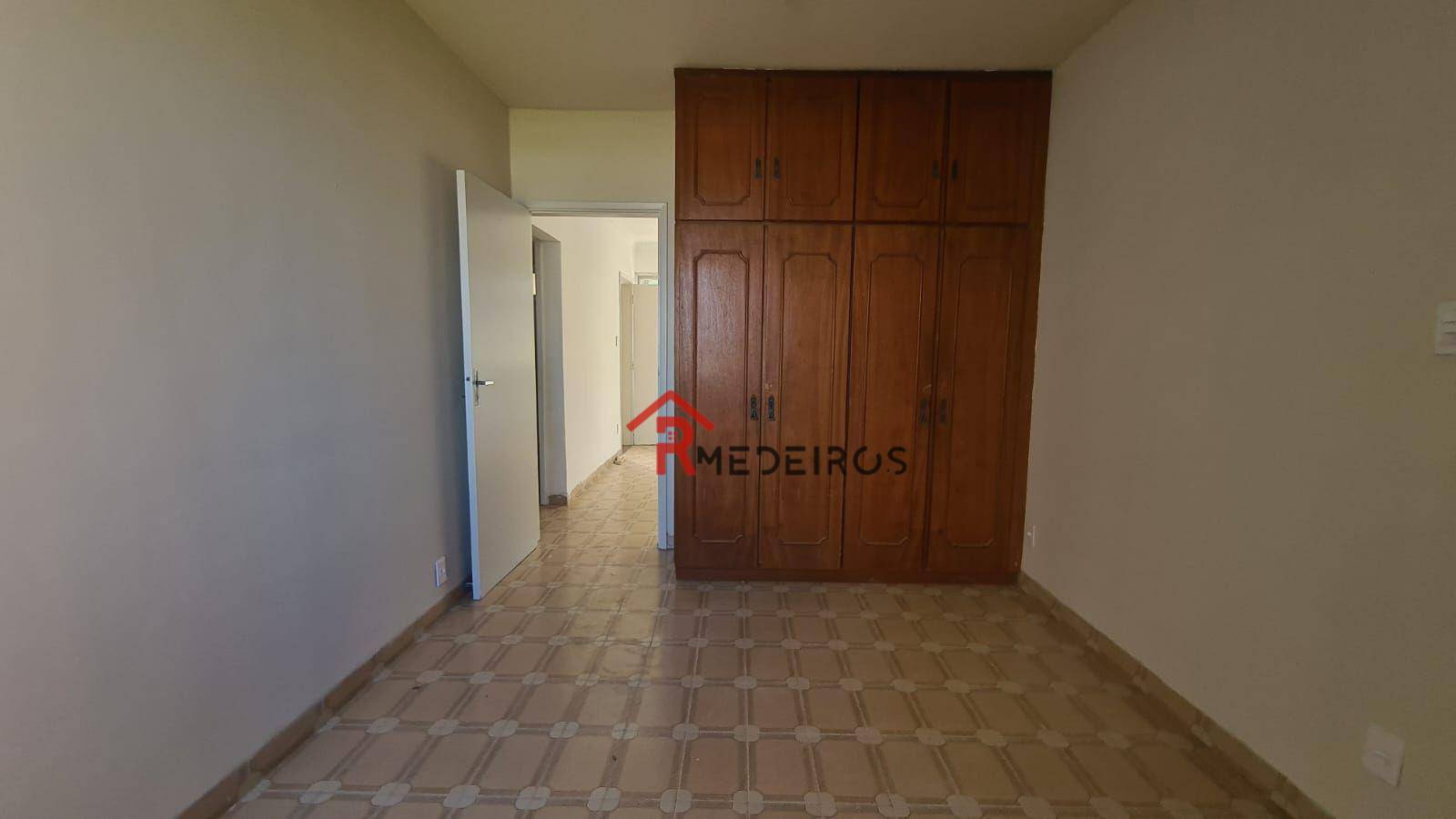 Apartamento à venda com 1 quarto, 40m² - Foto 9