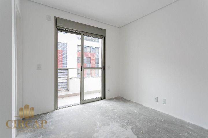 Apartamento à venda com 3 quartos, 187m² - Foto 8