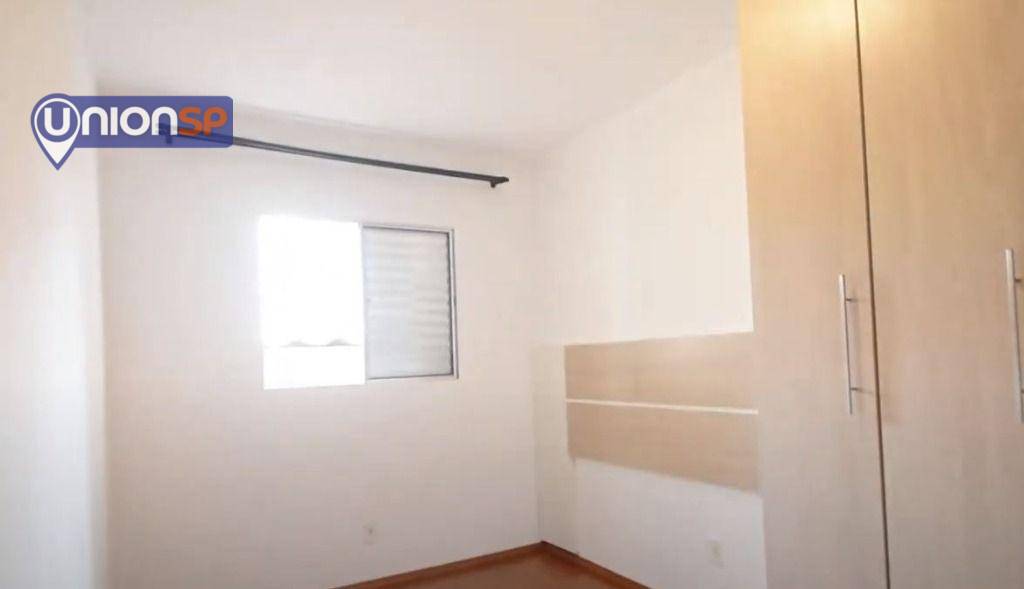 Apartamento à venda com 2 quartos, 60m² - Foto 4