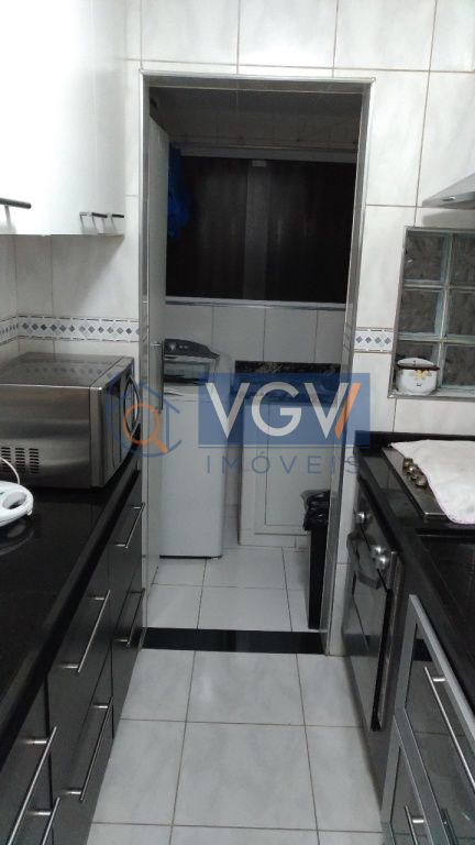 Apartamento à venda com 2 quartos, 65m² - Foto 13