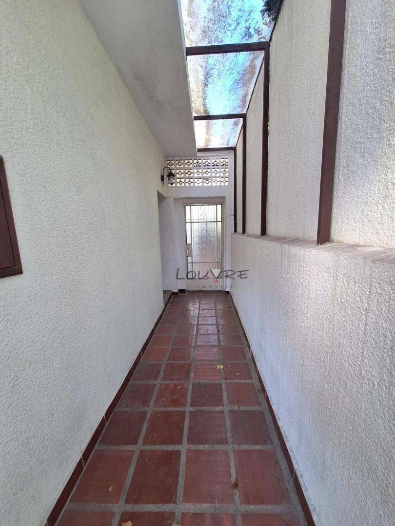 Casa para alugar com 2 quartos, 156m² - Foto 14