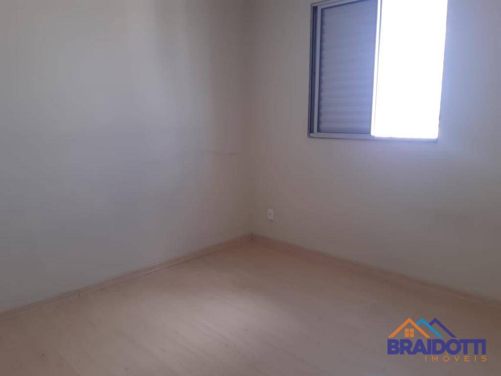 Apartamento à venda com 2 quartos, 45m² - Foto 11