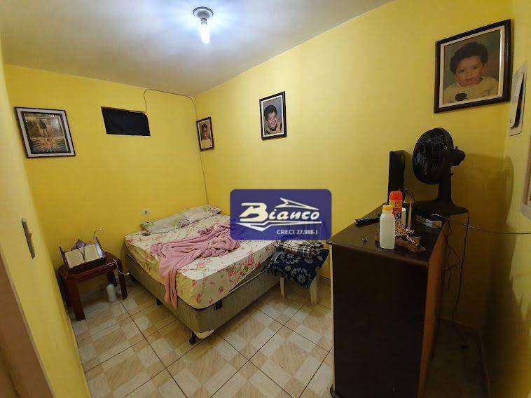 Casa à venda com 3 quartos, 90m² - Foto 8