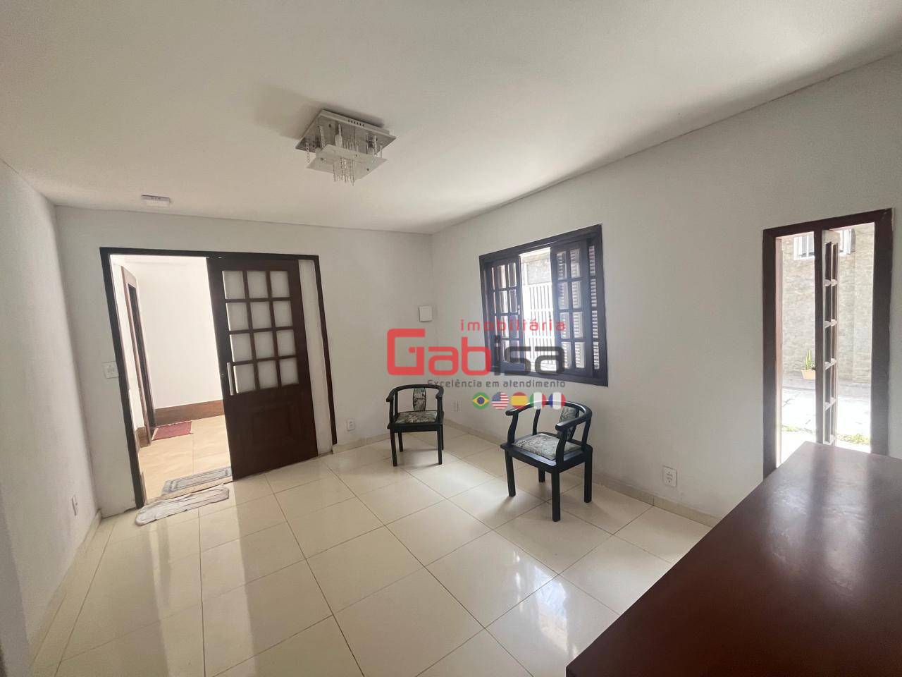 Casa à venda com 5 quartos, 151m² - Foto 6