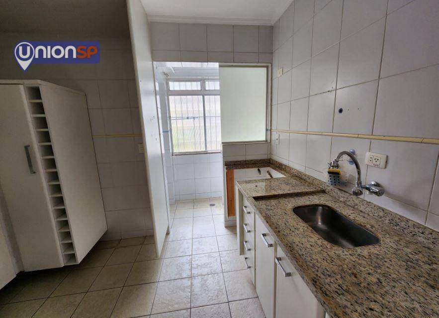 Apartamento à venda com 2 quartos, 75m² - Foto 7