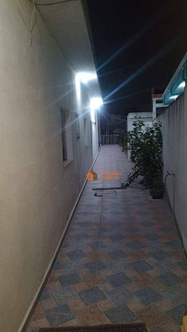 Casa à venda com 2 quartos, 100m² - Foto 2