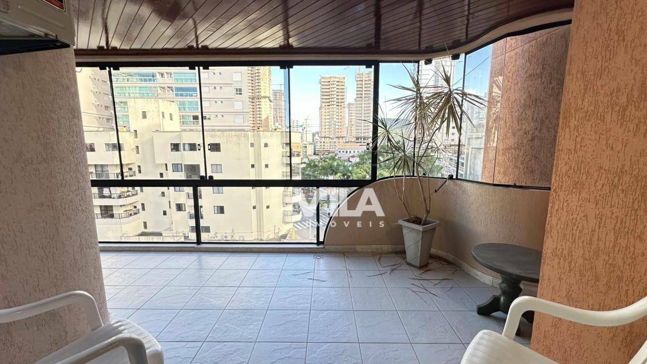 Apartamento à venda com 4 quartos, 326m² - Foto 43