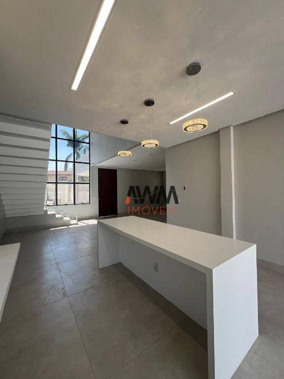 Sobrado à venda com 4 quartos, 250m² - Foto 5