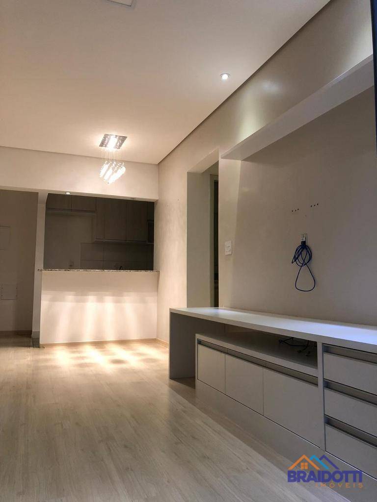 Apartamento à venda com 2 quartos, 69m² - Foto 7