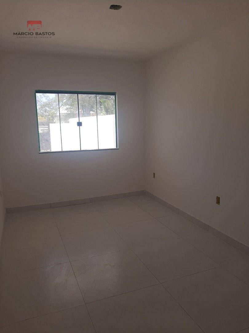 Casa à venda com 3 quartos, 108m² - Foto 13