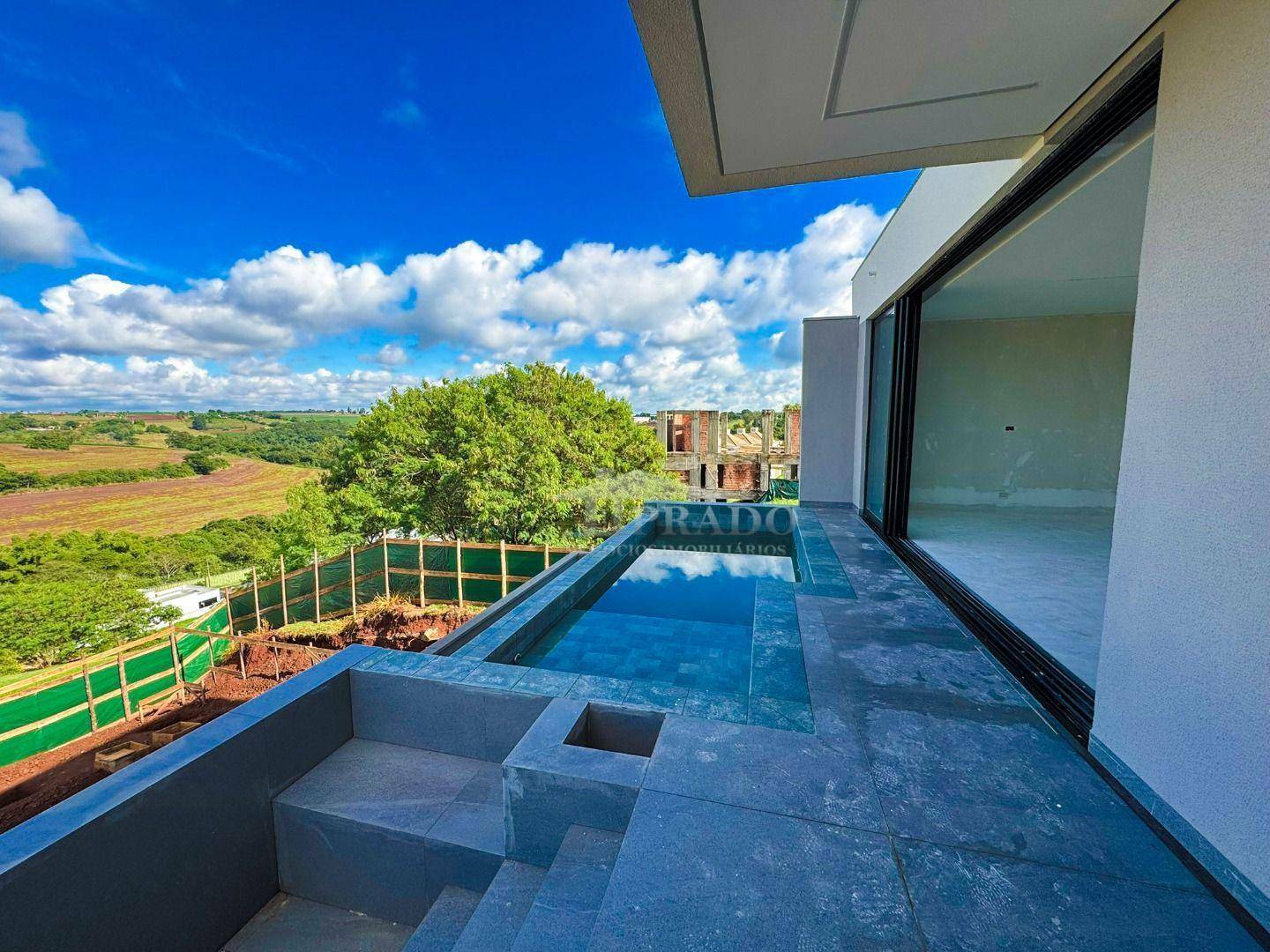 Casa à venda com 4 quartos, 347m² - Foto 17