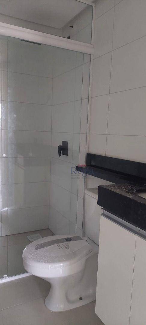 Apartamento para alugar com 2 quartos, 60m² - Foto 11