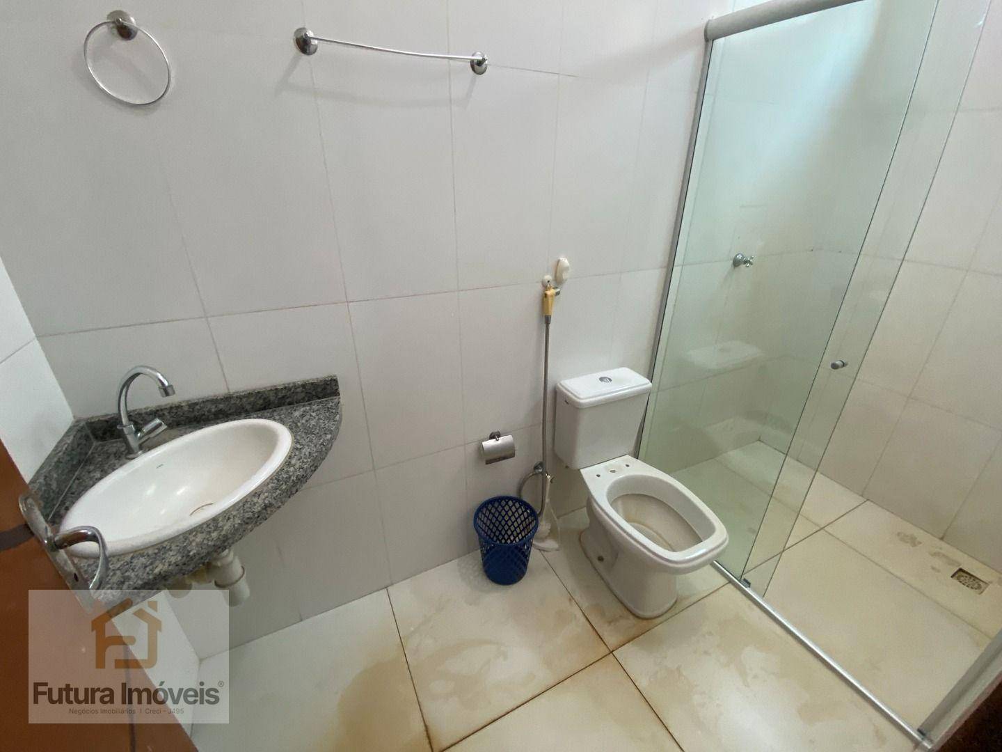 Casa para alugar com 2 quartos, 65m² - Foto 11