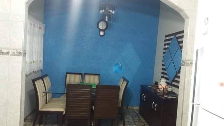 Casa à venda com 2 quartos, 75m² - Foto 1