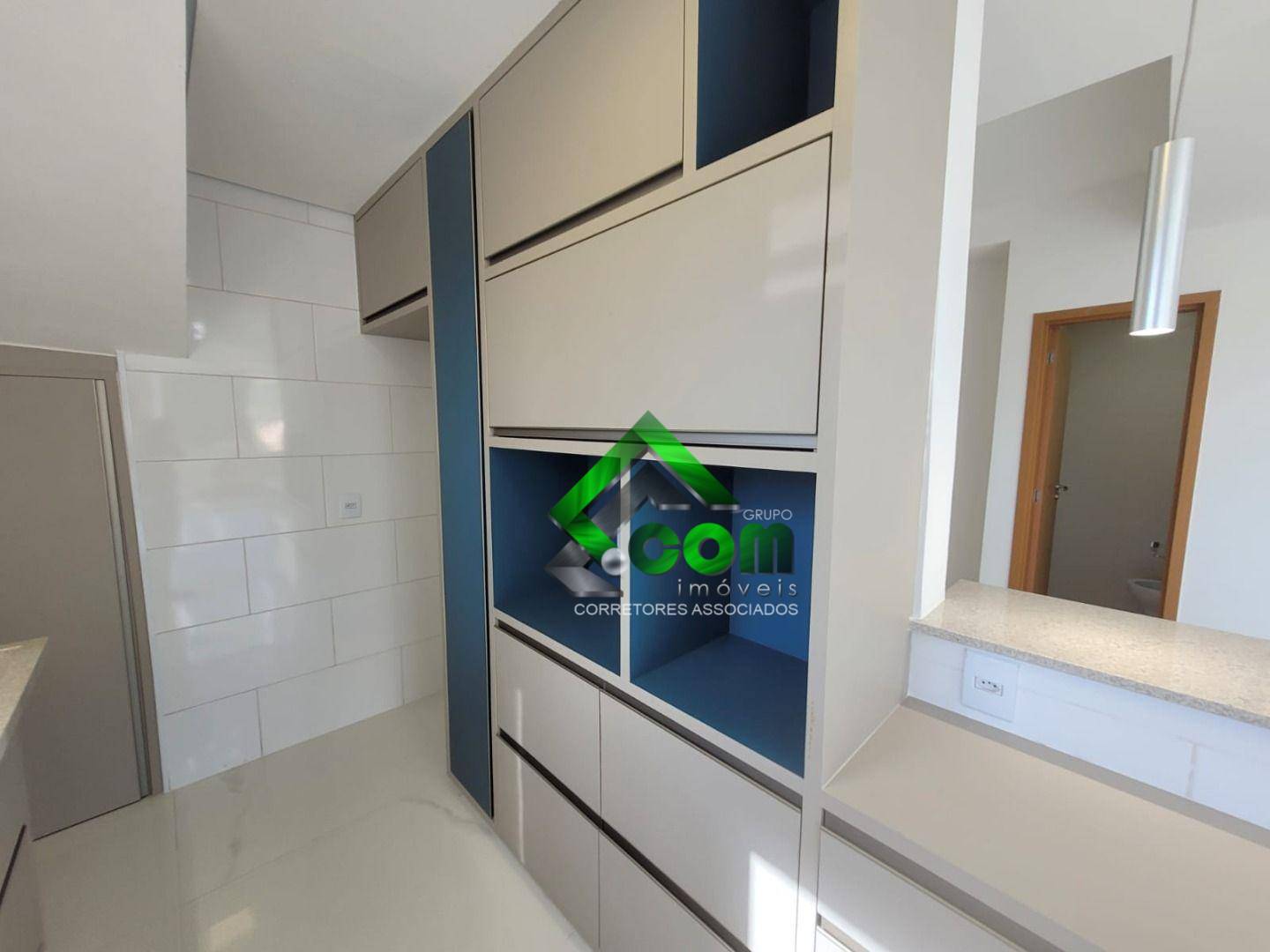 Apartamento para alugar com 2 quartos, 107m² - Foto 16