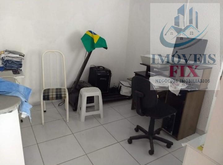 Casa à venda com 3 quartos, 250m² - Foto 12