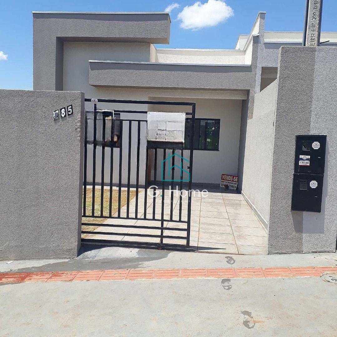 Casa à venda com 2 quartos, 65m² - Foto 1