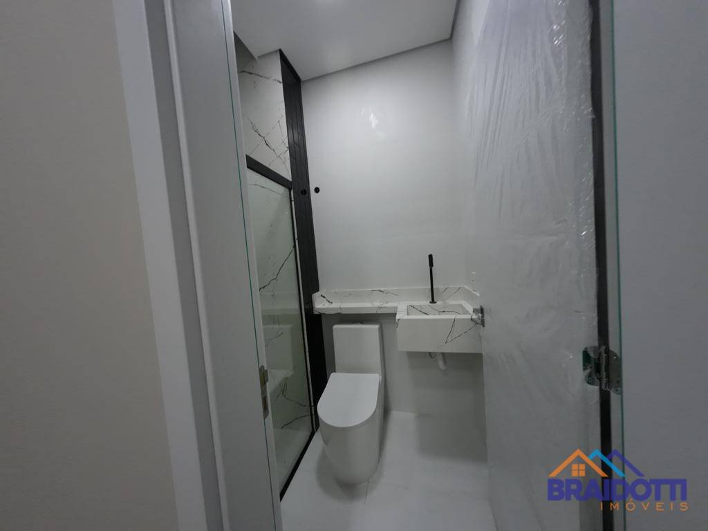 Casa à venda com 3 quartos, 141m² - Foto 8