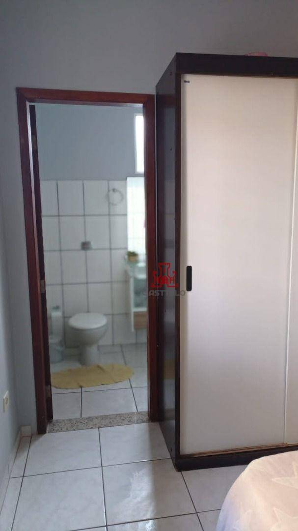 Casa à venda com 3 quartos, 98m² - Foto 14