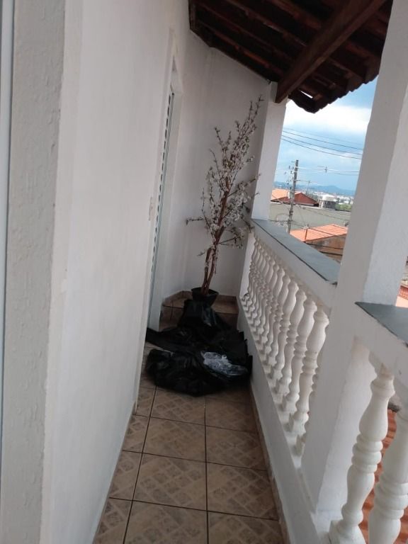 Sobrado à venda com 3 quartos, 350m² - Foto 2