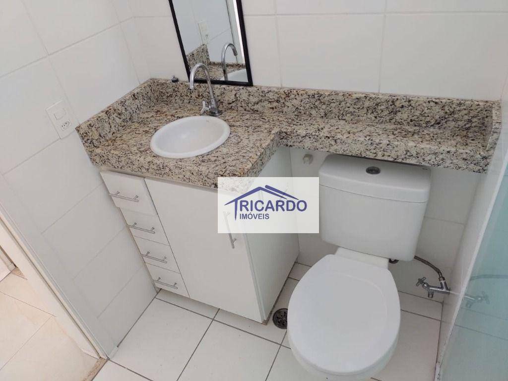 Apartamento à venda com 2 quartos, 43m² - Foto 11