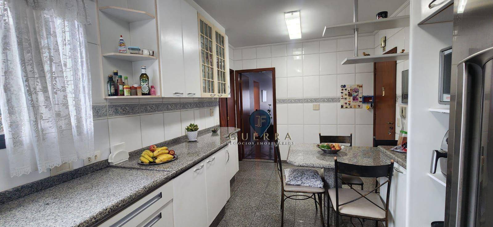 Apartamento à venda com 4 quartos, 130m² - Foto 8