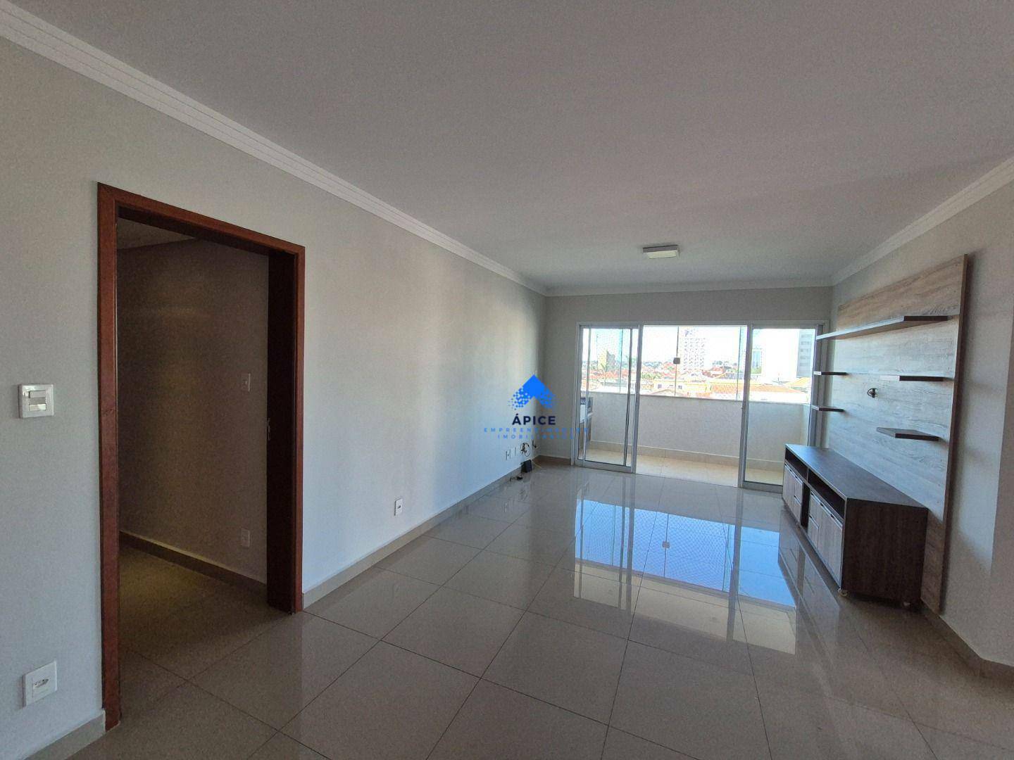 Apartamento para alugar com 3 quartos, 100m² - Foto 1