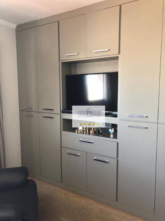 Apartamento à venda com 3 quartos, 198m² - Foto 9