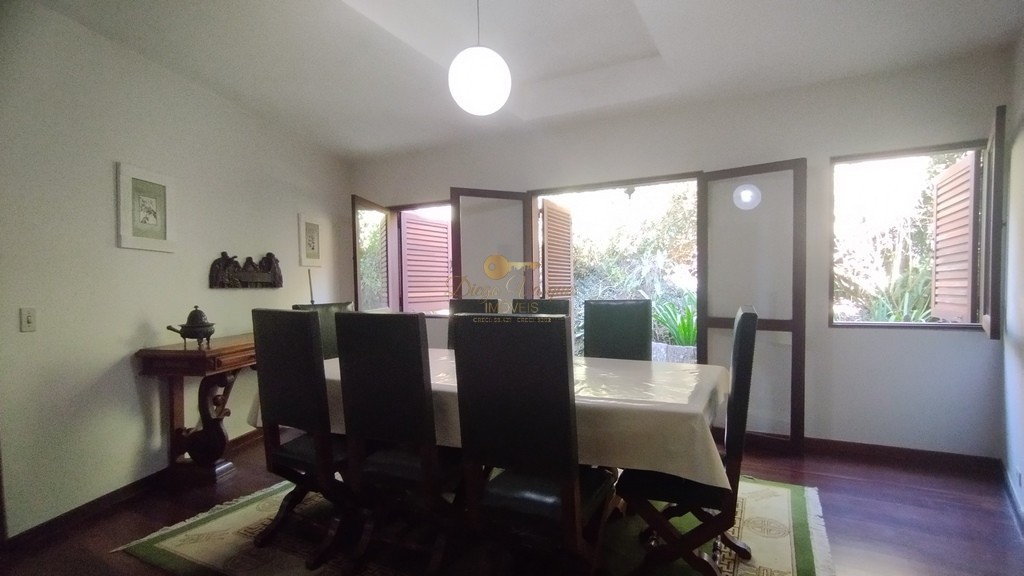 Casa à venda com 5 quartos, 2600m² - Foto 11