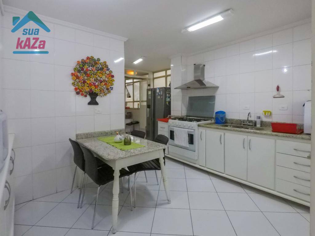 Apartamento à venda com 3 quartos, 218m² - Foto 7