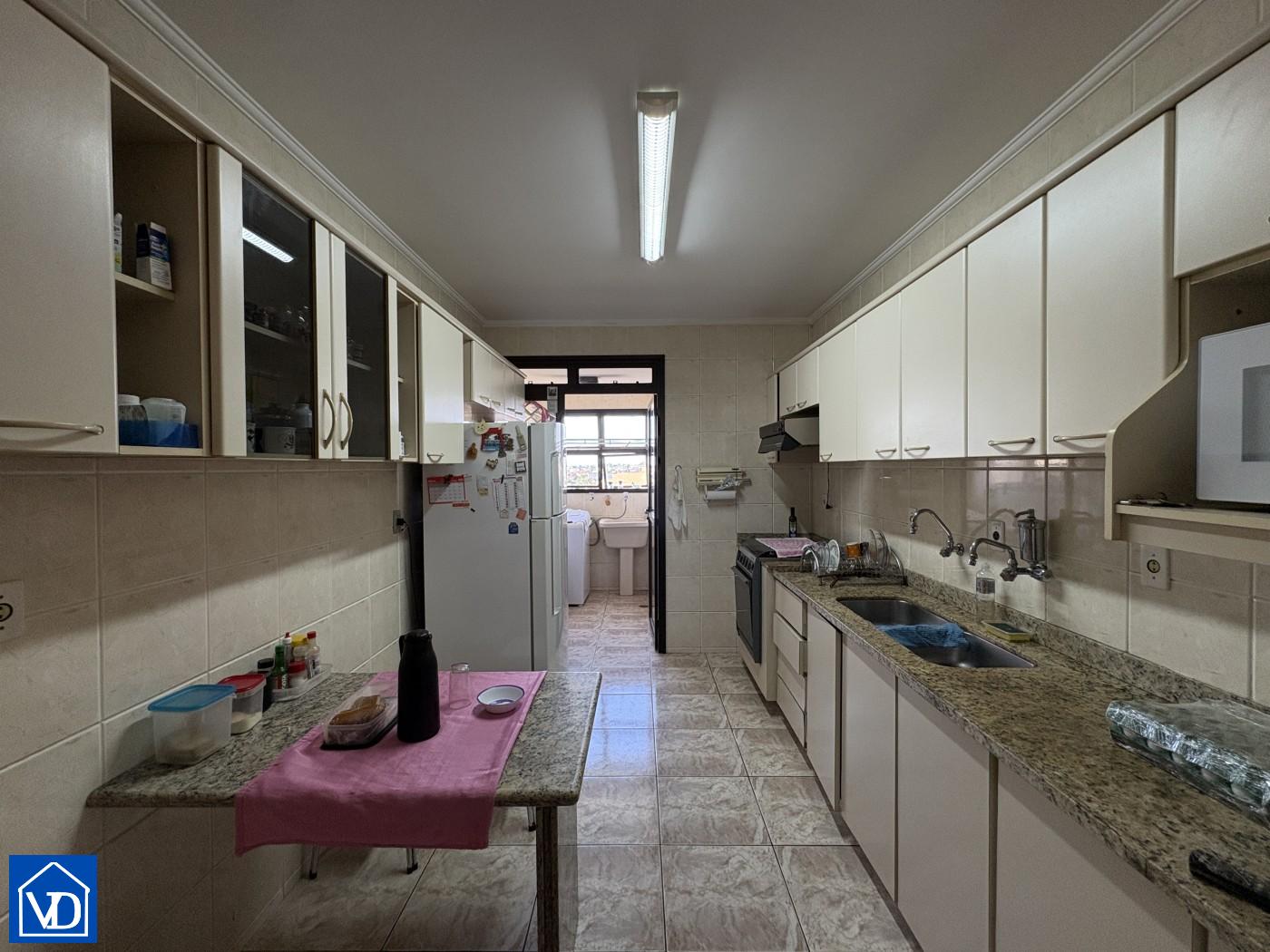 Apartamento à venda com 3 quartos, 79m² - Foto 4