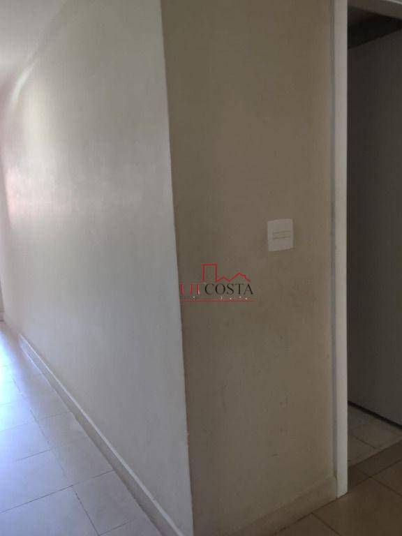 Apartamento à venda com 4 quartos, 151m² - Foto 17