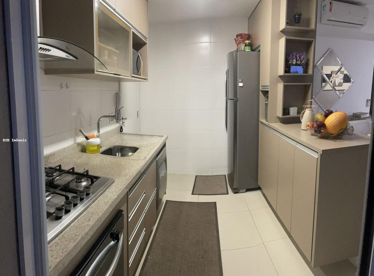 Apartamento à venda com 3 quartos, 96m² - Foto 7