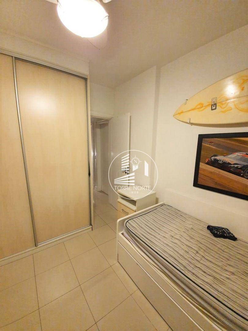 Apartamento à venda com 3 quartos, 130m² - Foto 19