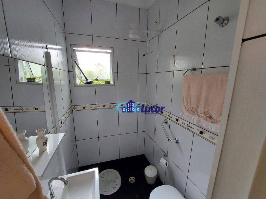 Sobrado à venda com 4 quartos, 200m² - Foto 5