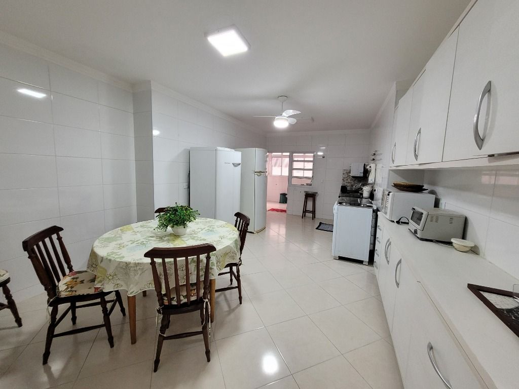 Apartamento à venda com 3 quartos, 130m² - Foto 18