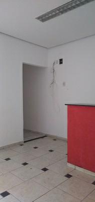 Casa para alugar com 1 quarto, 50m² - Foto 2