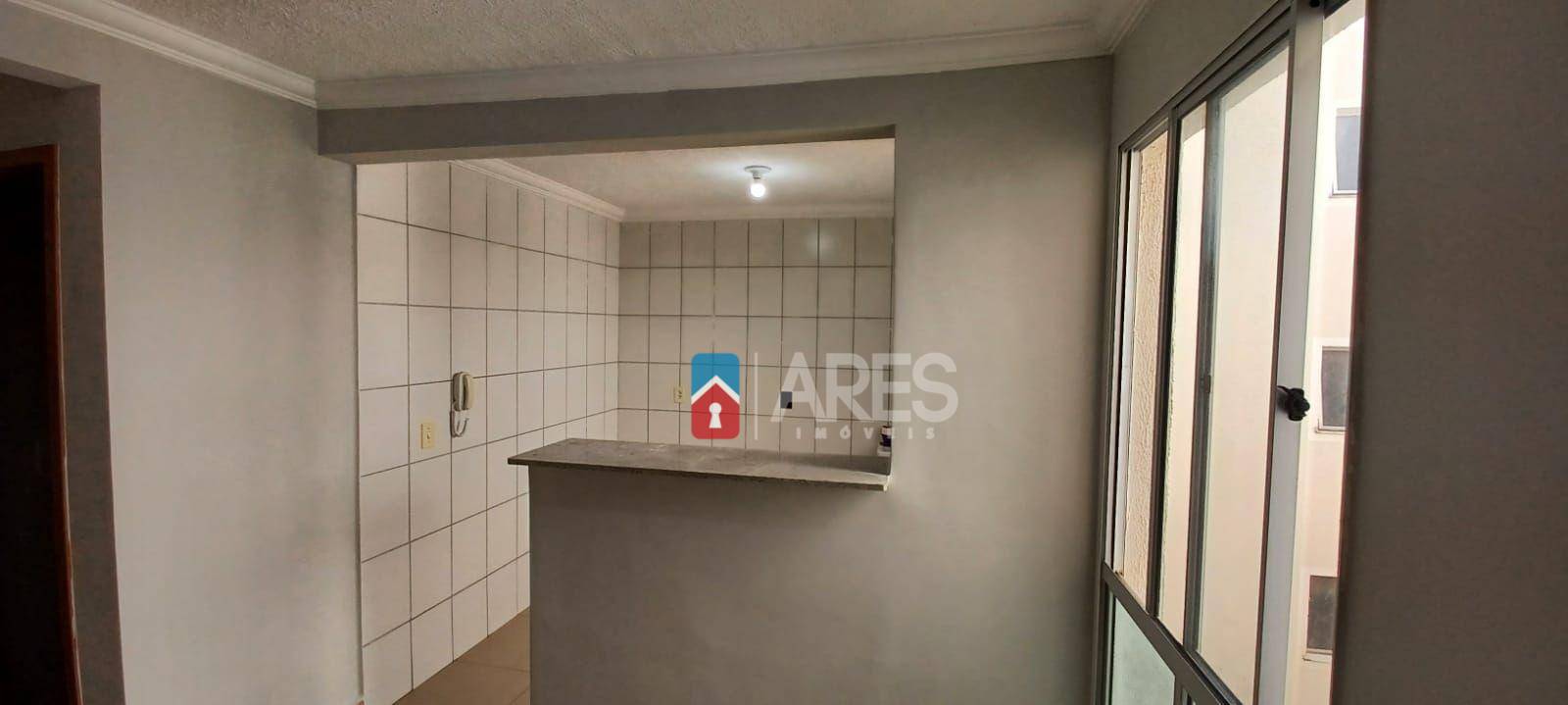 Apartamento à venda com 2 quartos, 43m² - Foto 3