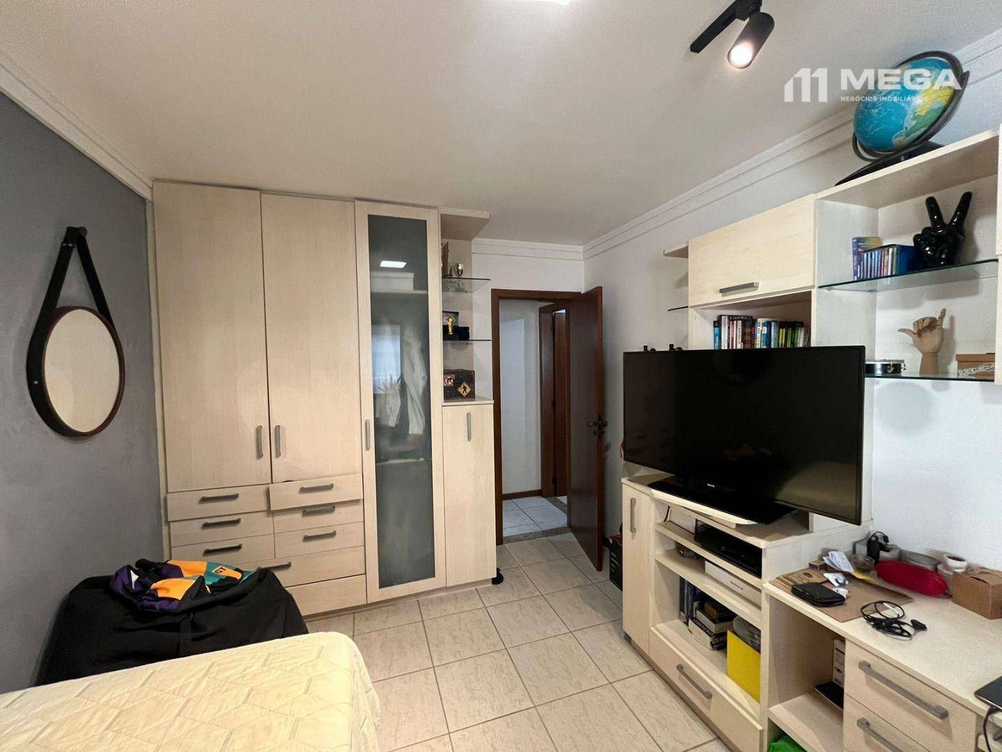 Apartamento à venda com 4 quartos, 180m² - Foto 13