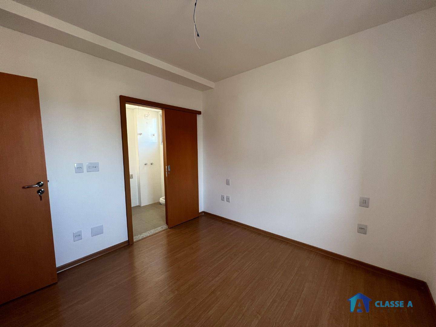 Apartamento à venda com 3 quartos, 74m² - Foto 9