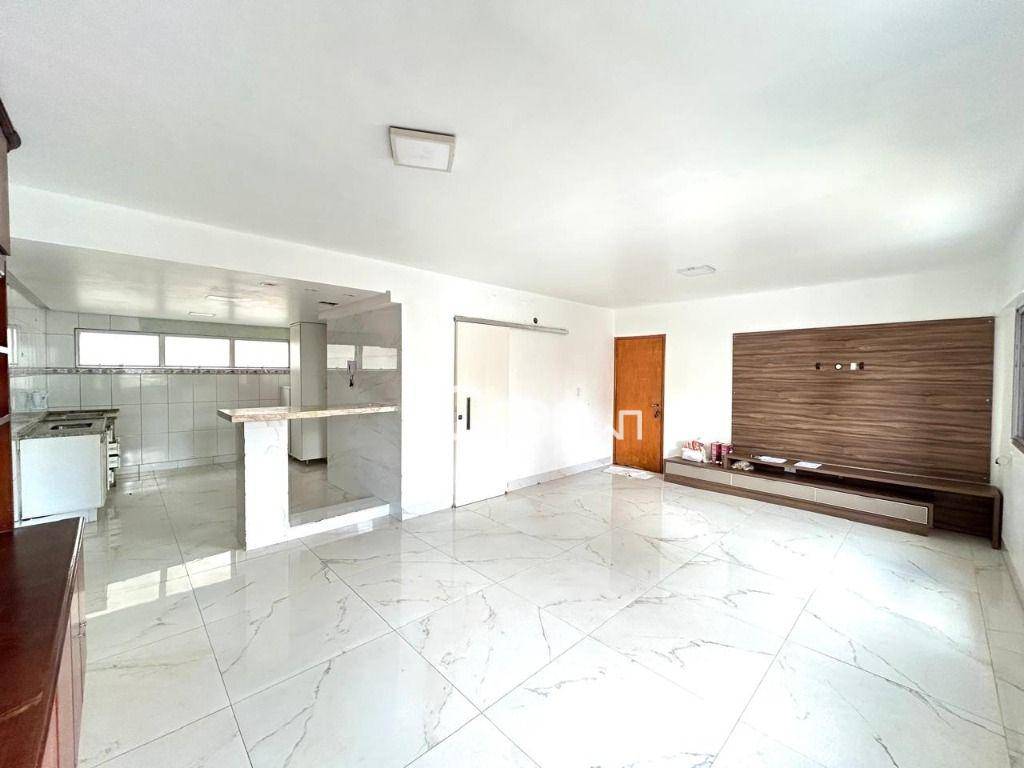 Apartamento à venda com 3 quartos, 118m² - Foto 1