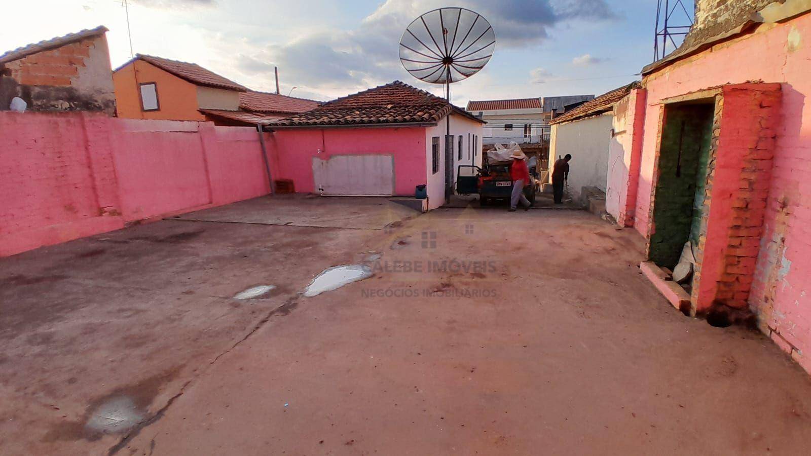 Casa à venda com 2 quartos, 62m² - Foto 4